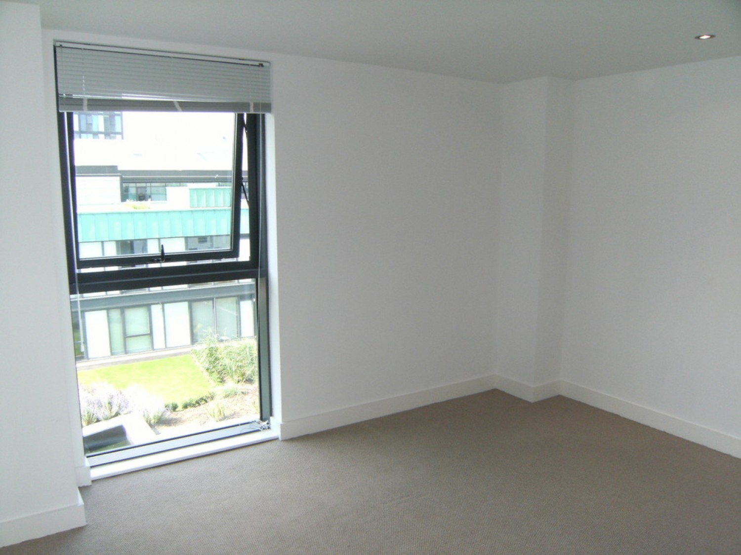 1 bedroom Flat for Letting Wicker Riverside, 2 North Bank