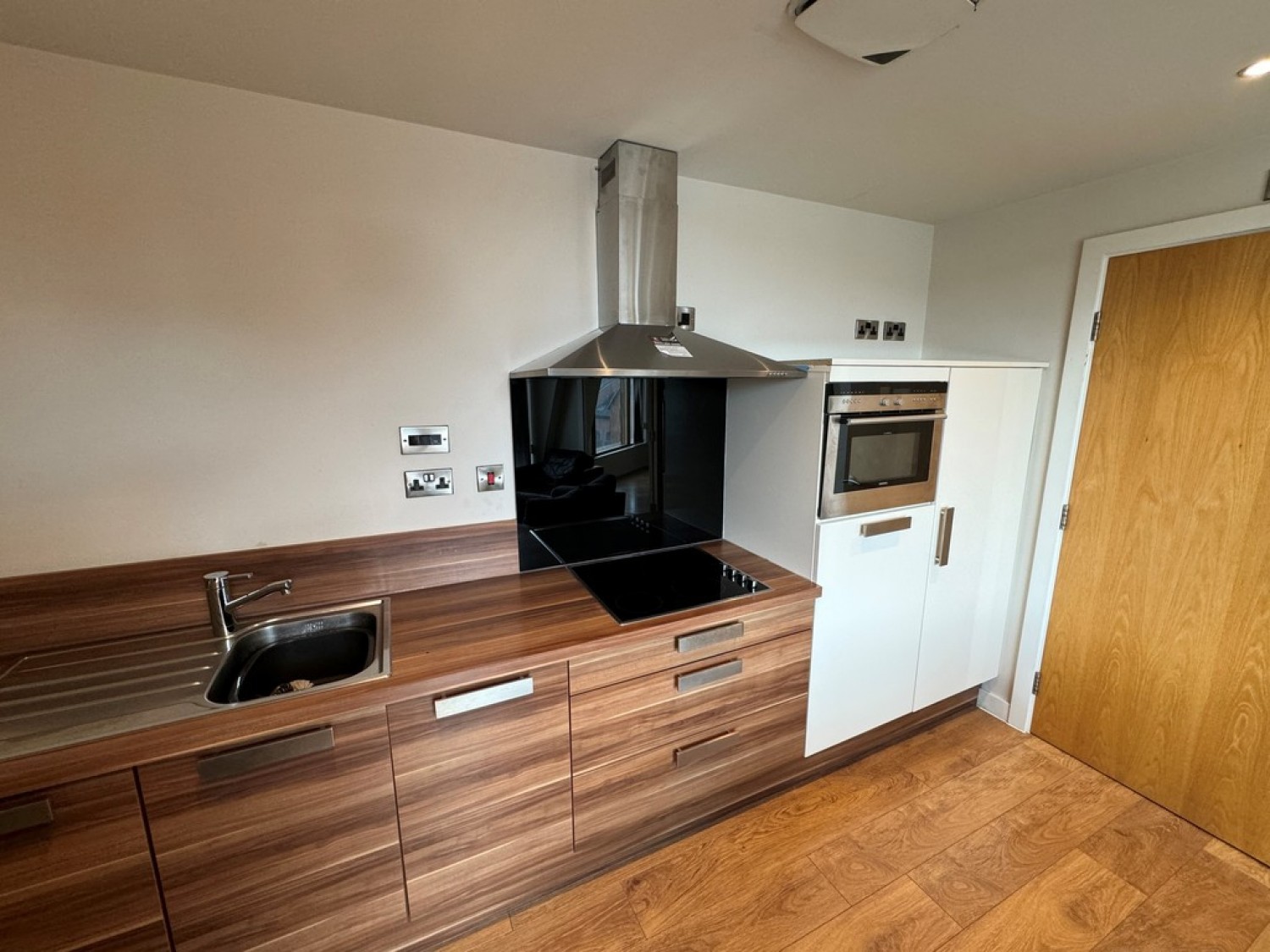 I Quarter, 4 Blonk Street, S3