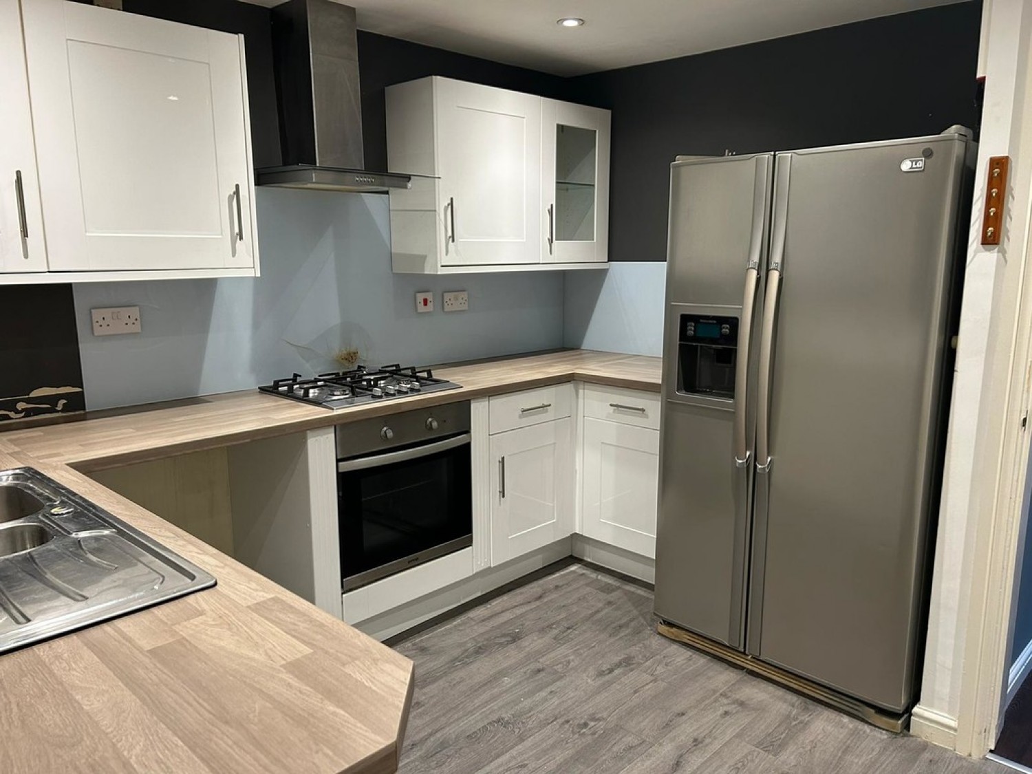 Northwood Drive, Wadsley Park Village