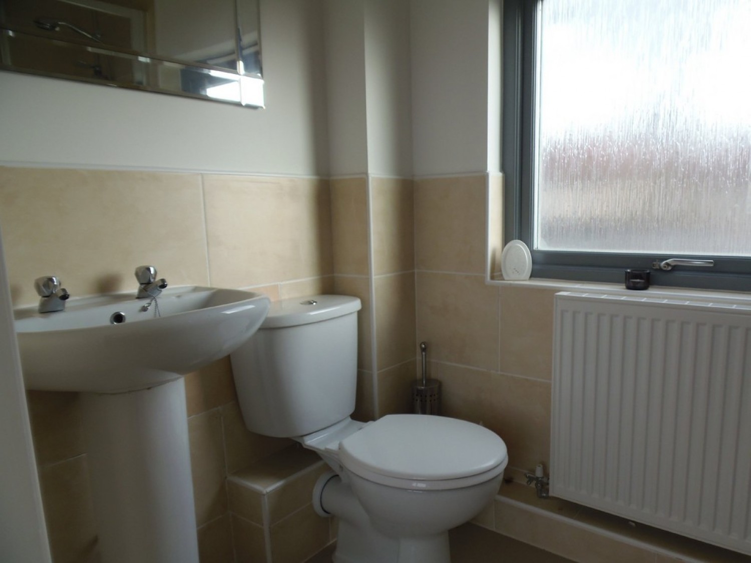2 bedroom House for Letting Fox Hill Crescent, Sheffield