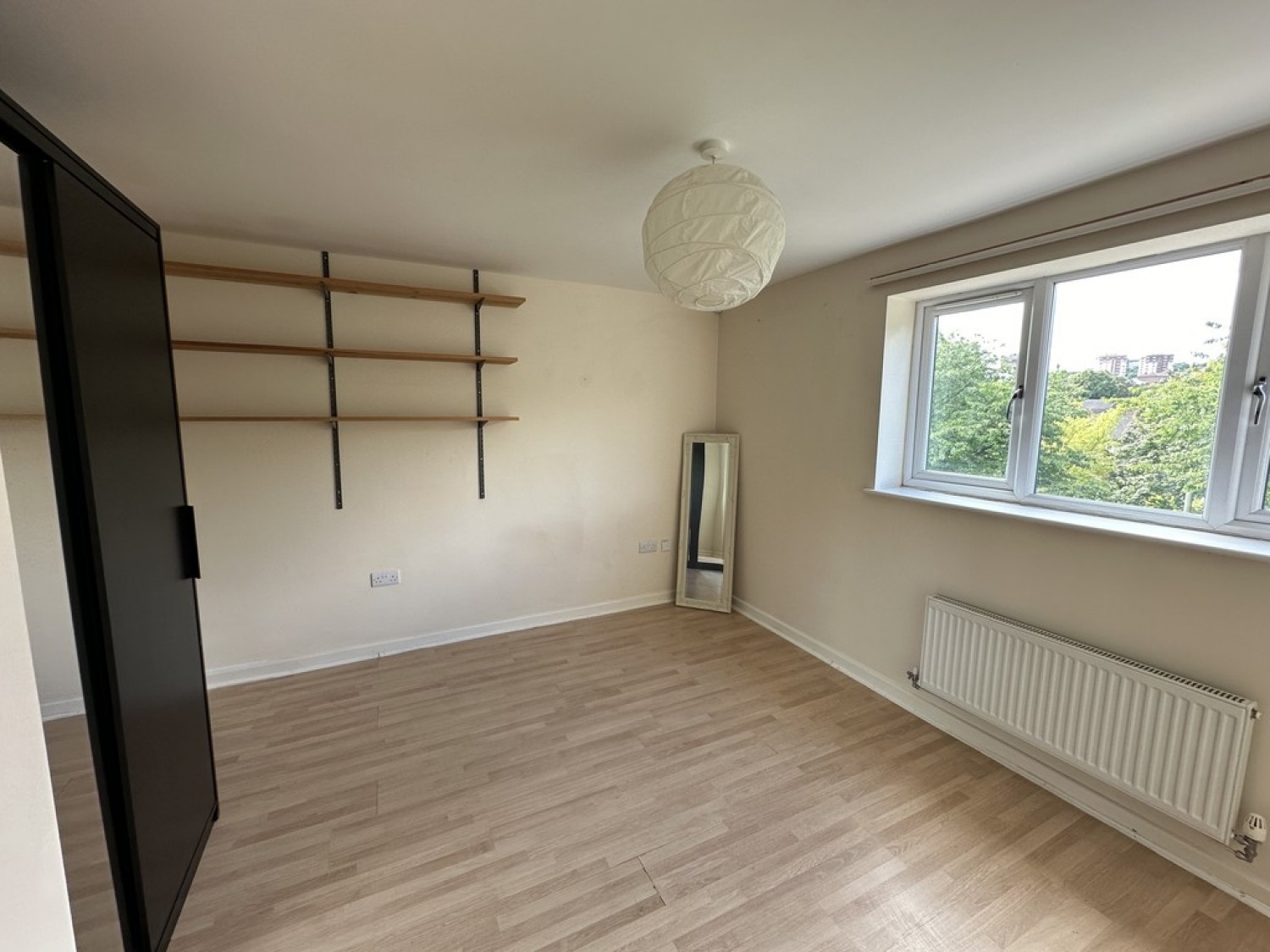 1 bedroom Flat for Letting Sovereign Point, Hillsborough