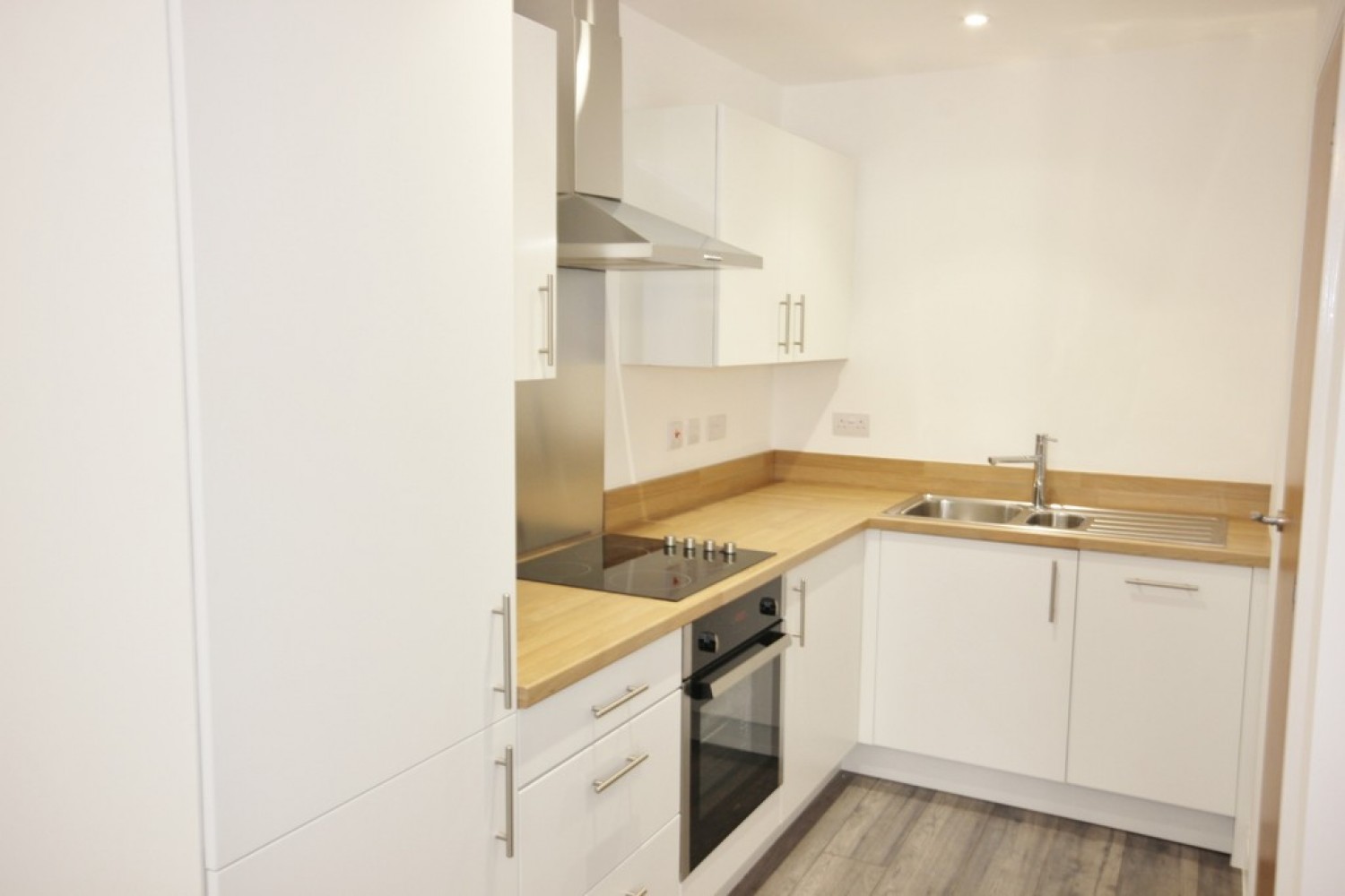 1 bedroom Flat for Letting Queens House, 105 Queen Street