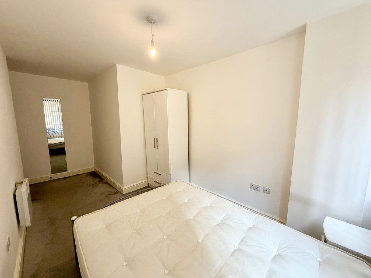1 bedroom Flat for Letting Queens House, 105 Queen Street
