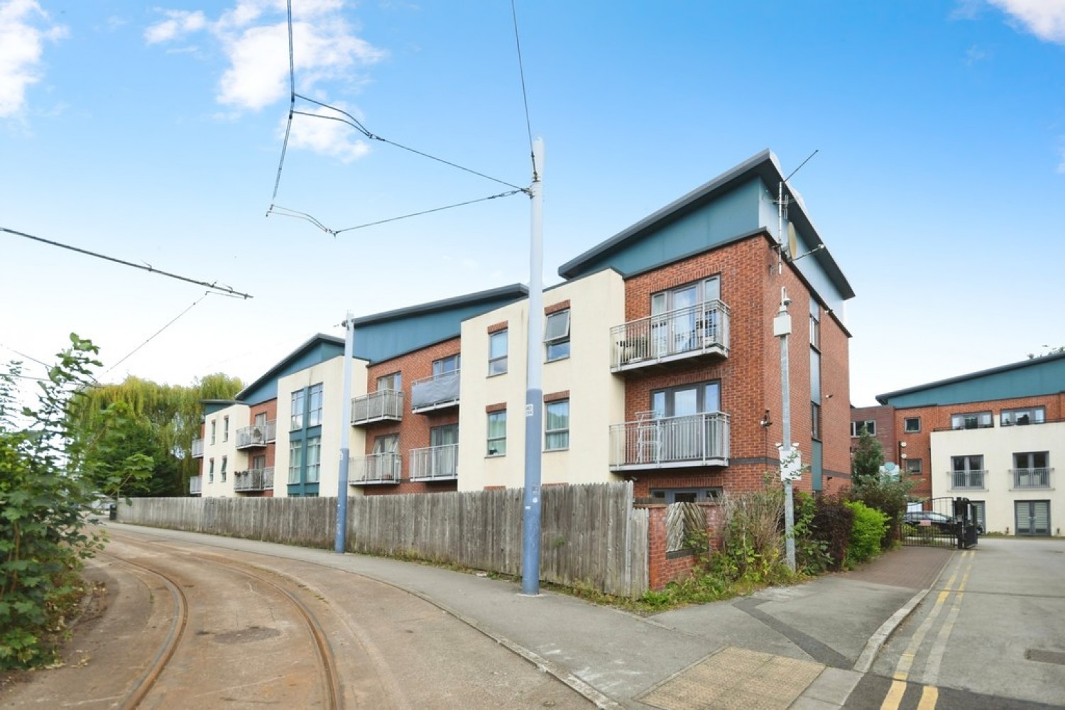 The Willows, 400 Middlewood Road