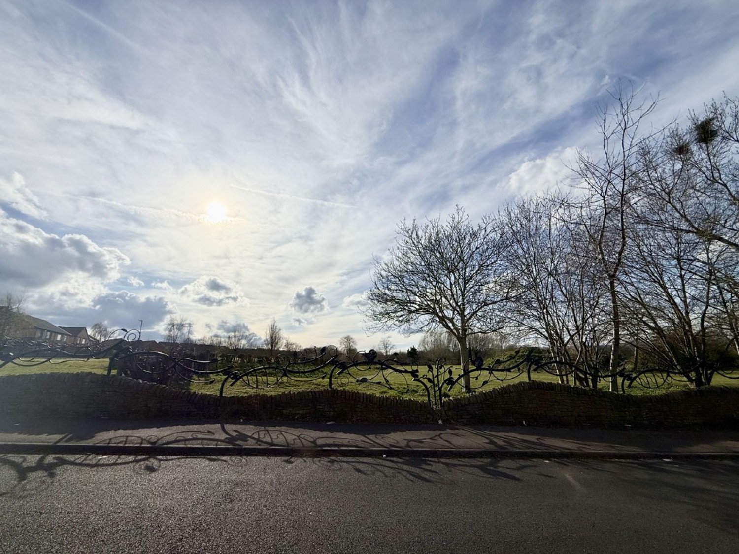 Bassledene Road, Parklands