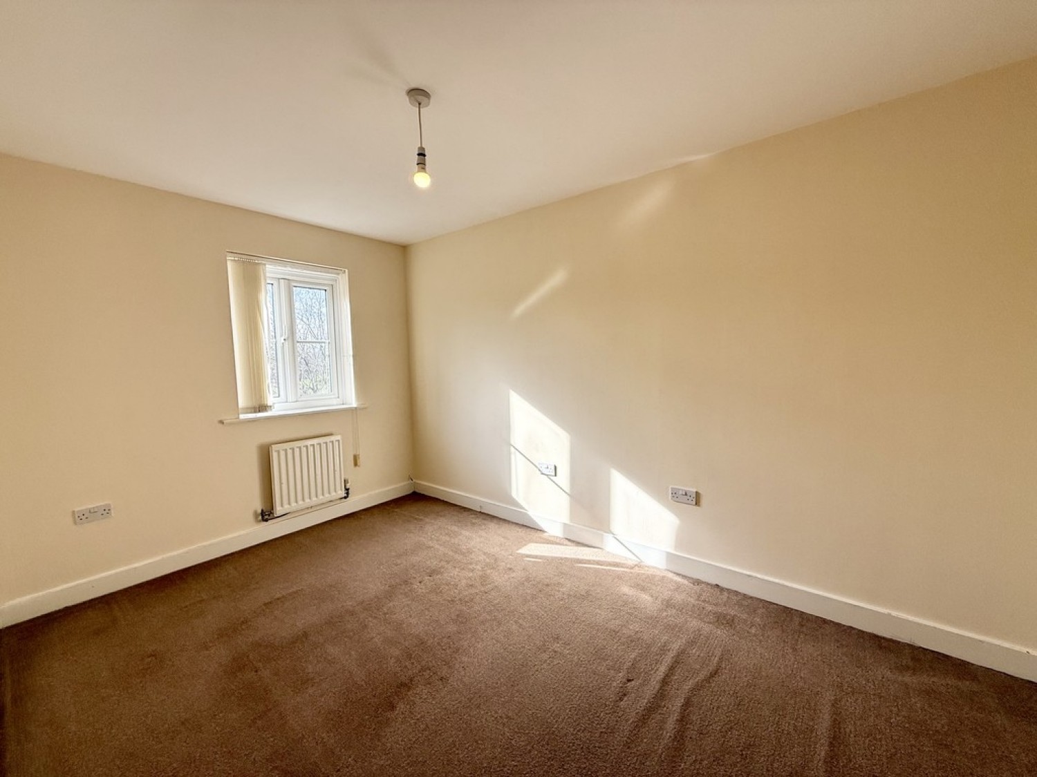 Bassledene Road, Parklands
