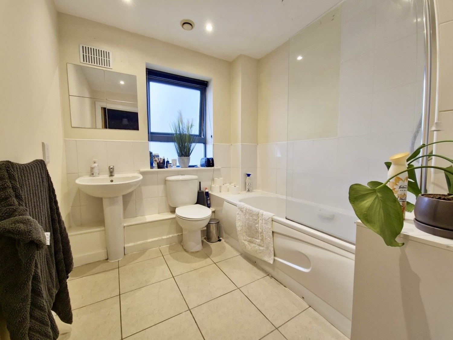 2 bedroom Flat for Auction Merment House Block D, 2 Adelaide Lane