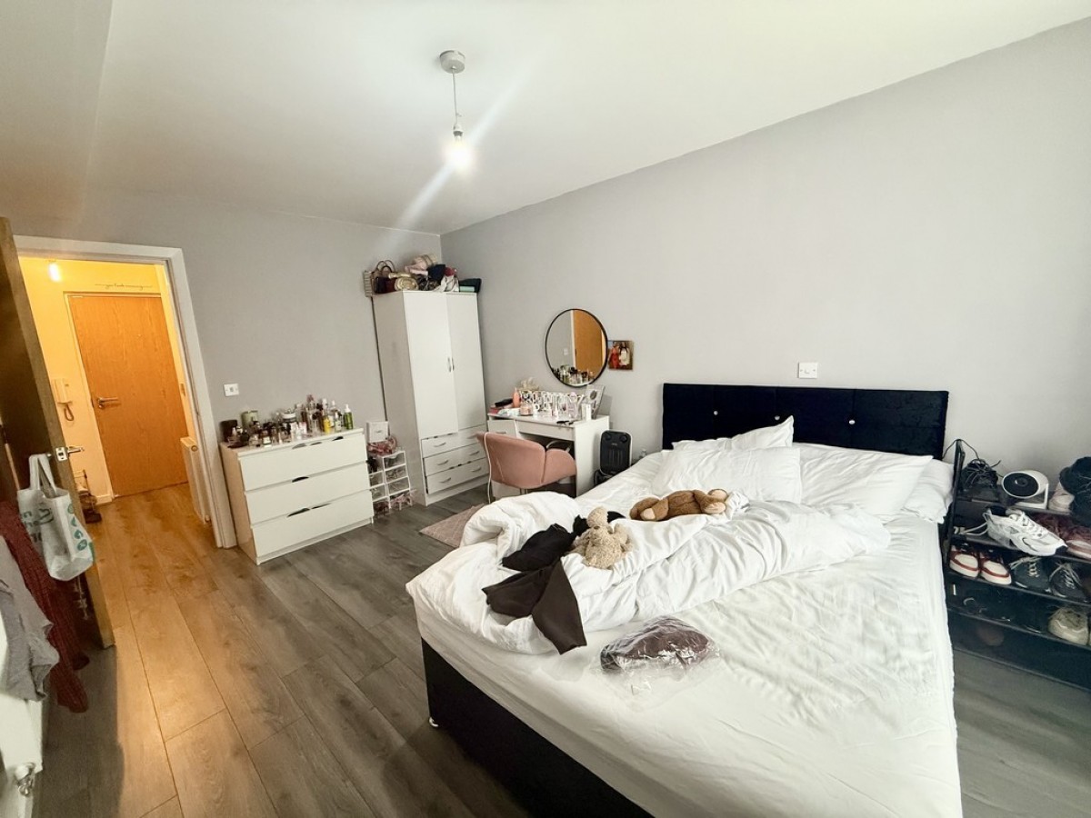 Huntsman Lodge, 975 Barnsley Road