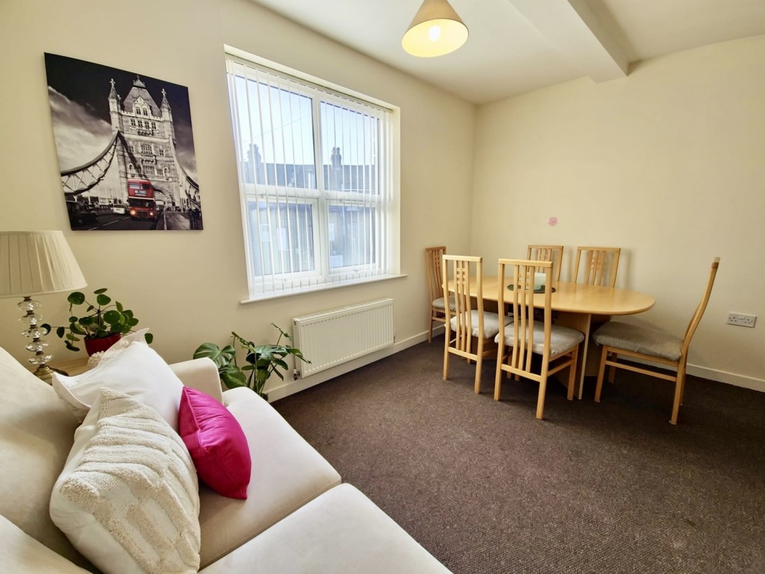 4 bedroom Flat for Letting Catch Bar Lane, Hillsborough