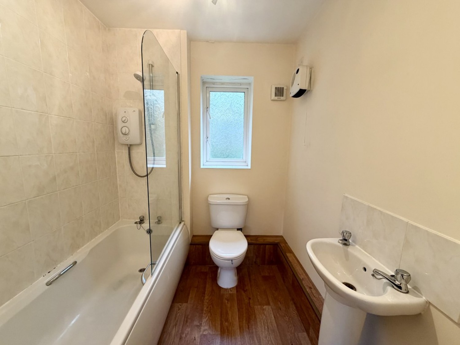 2 bedroom Flat for Sale Southwood Grove, Wadsley Park Village