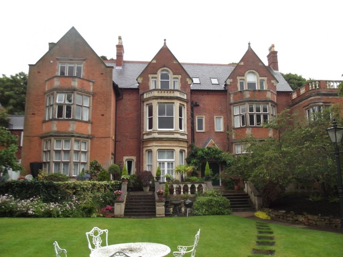 Newcastle Court, The Park