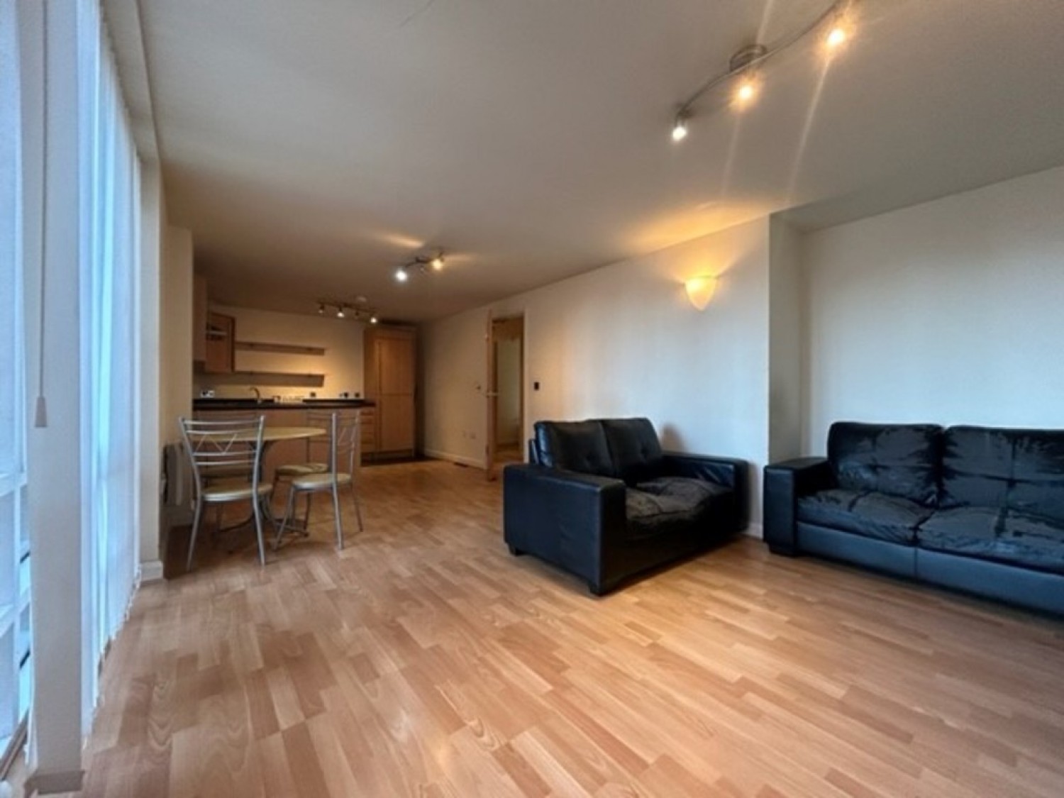 2 bedroom Flat in Weekday Cross Building, Pilcher Gate