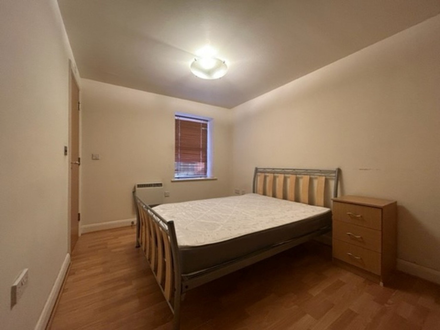 2 bedroom Flat in Weekday Cross Building, Pilcher Gate