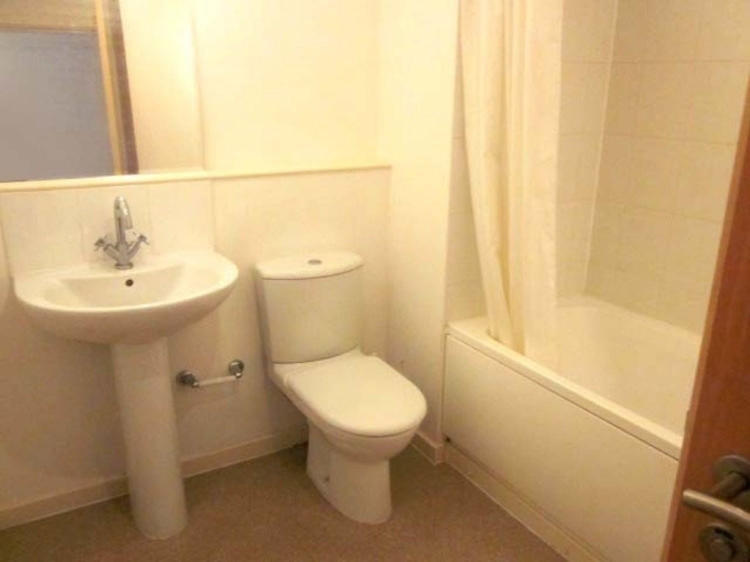1 bedroom Flat in Marco Island, Huntingdon Street