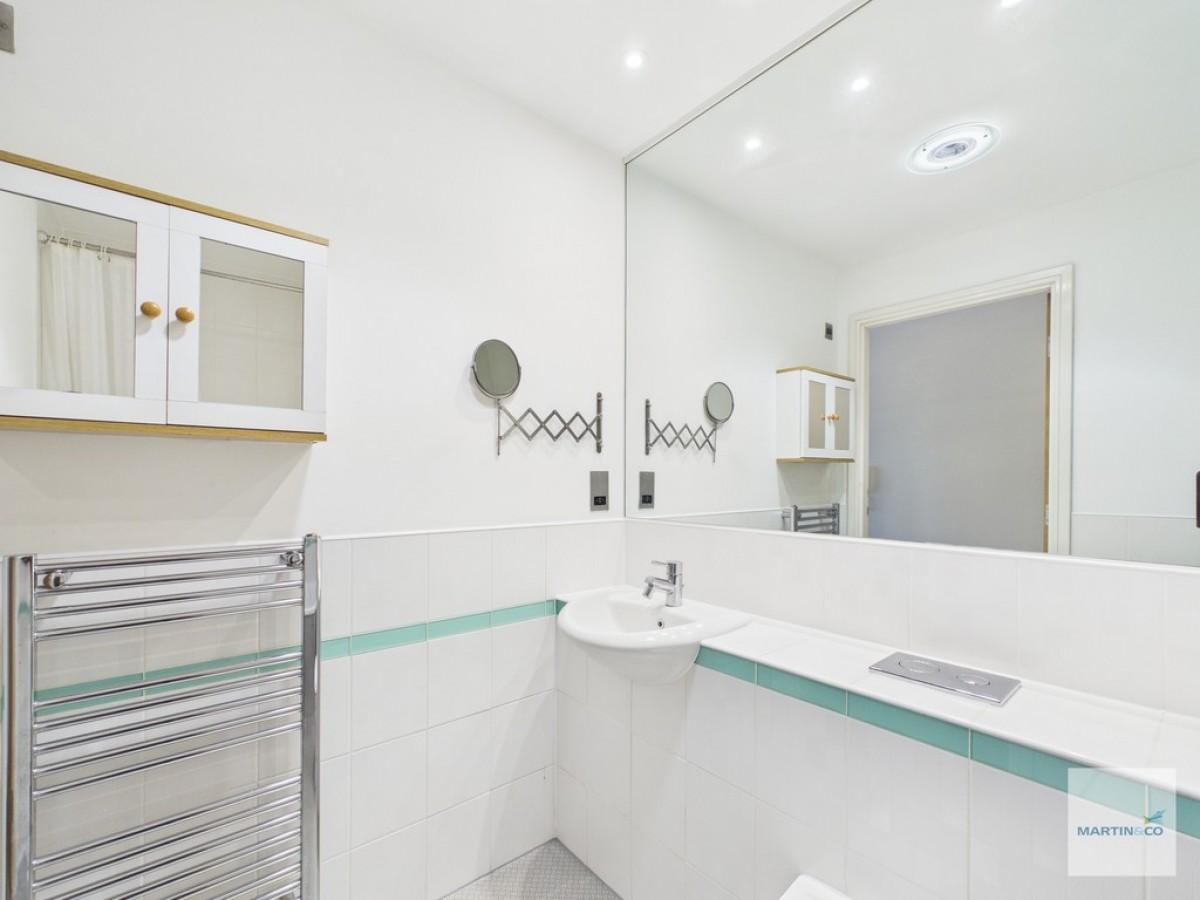 Northwest, Talbot Street