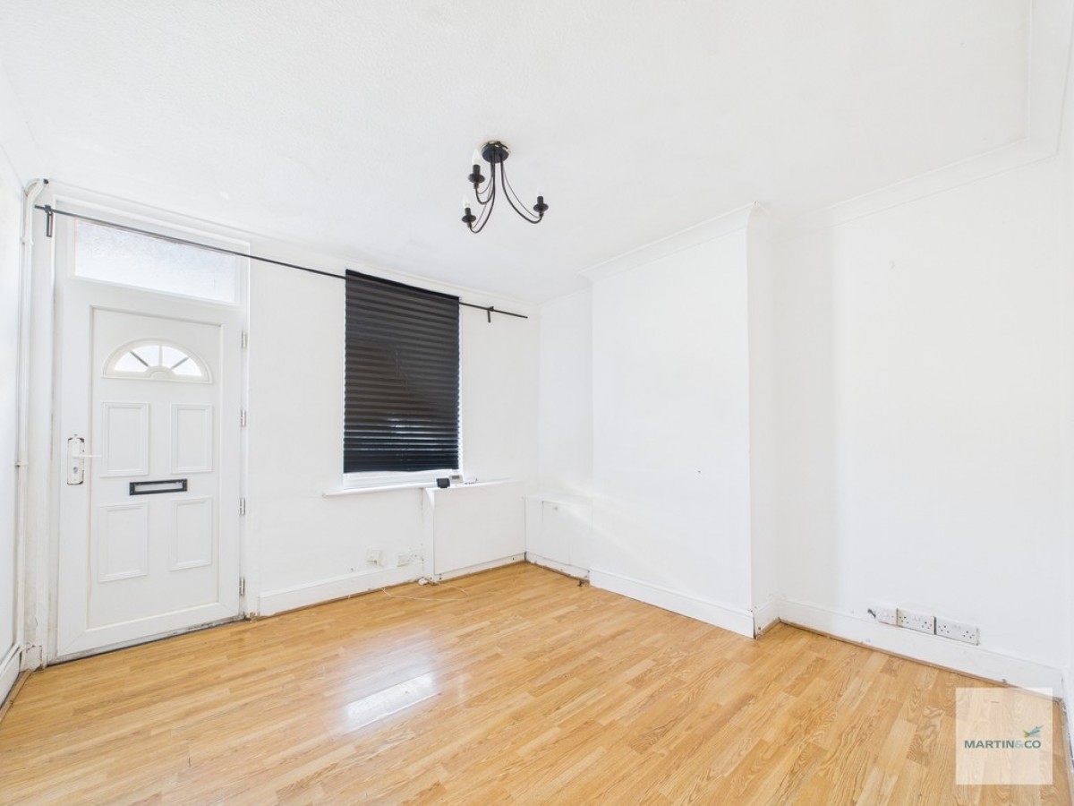 Carlingford Road, Hucknall