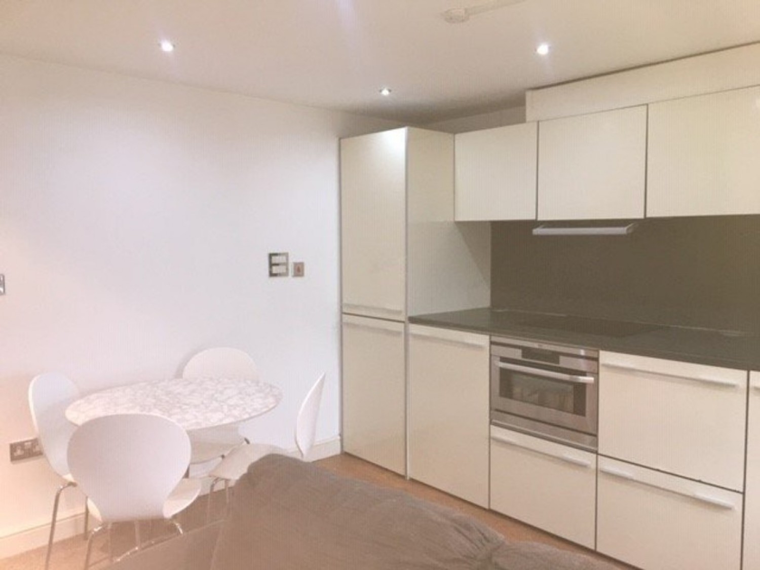 2 bedroom Flat for Letting Castle Exchange, Broad Street