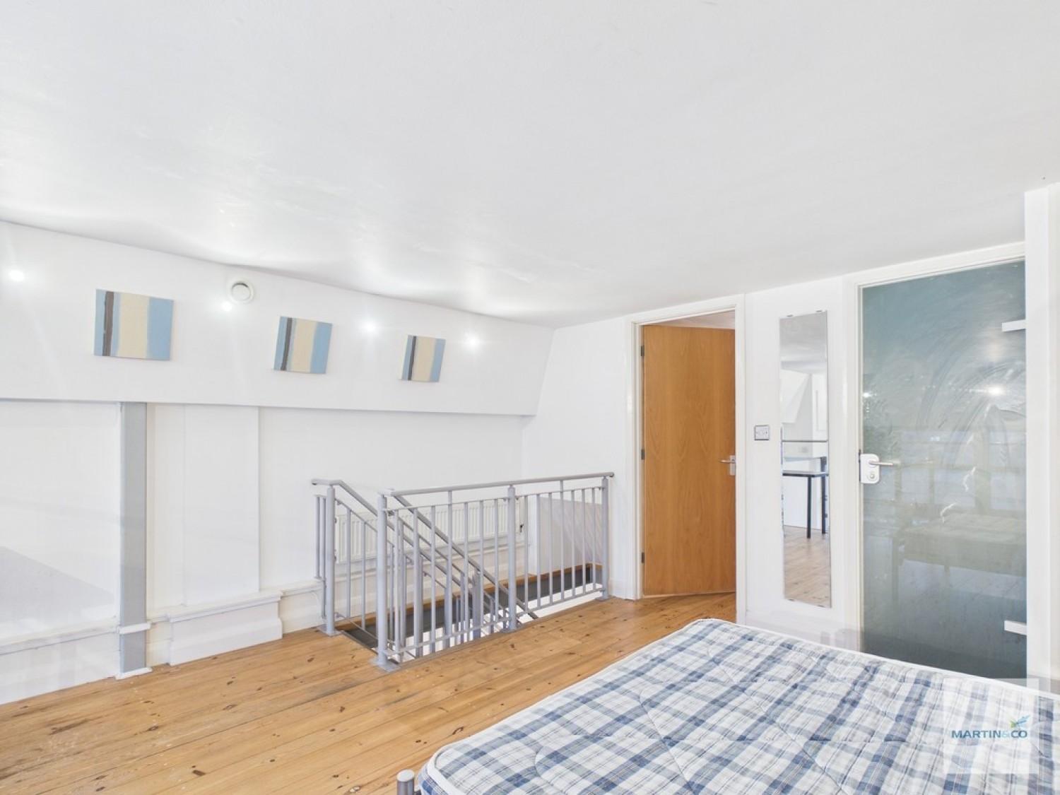2 bedroom Flat for Letting Crusader House, Thurland Street