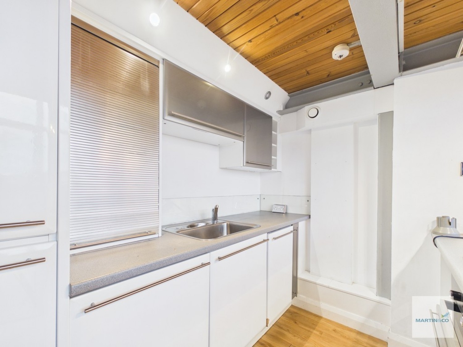 2 bedroom Flat for Letting Crusader House, Thurland Street