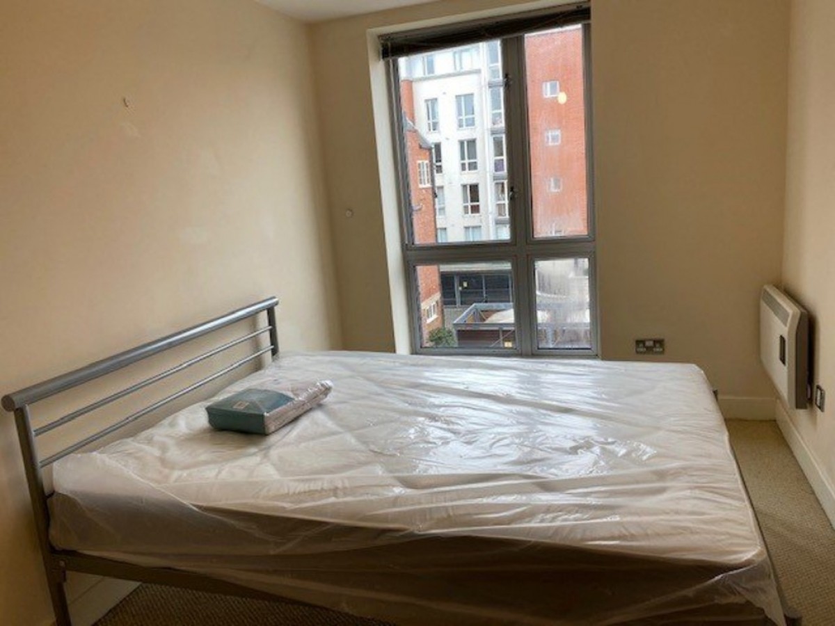 Ropewalk Court, Upper College Street