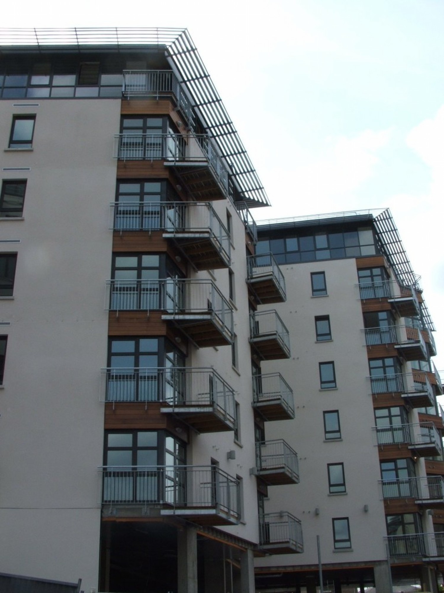 2 bedroom Flat for Letting The Atrium, Waterfront Plaza