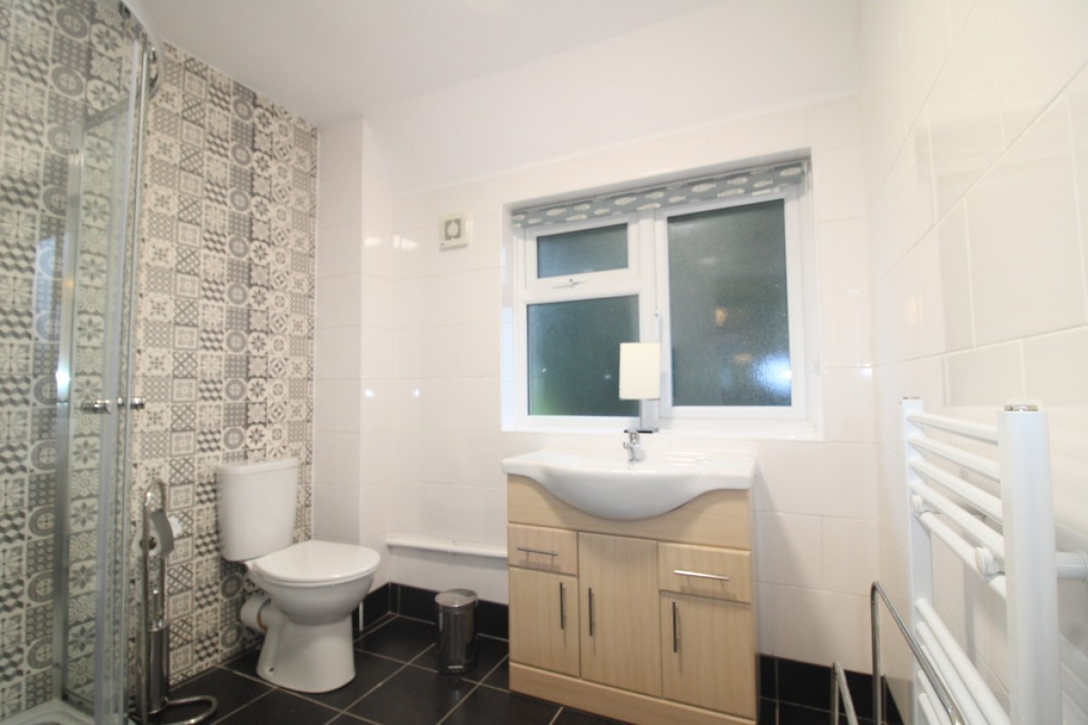 Aston Avenue, Lenton Abbey