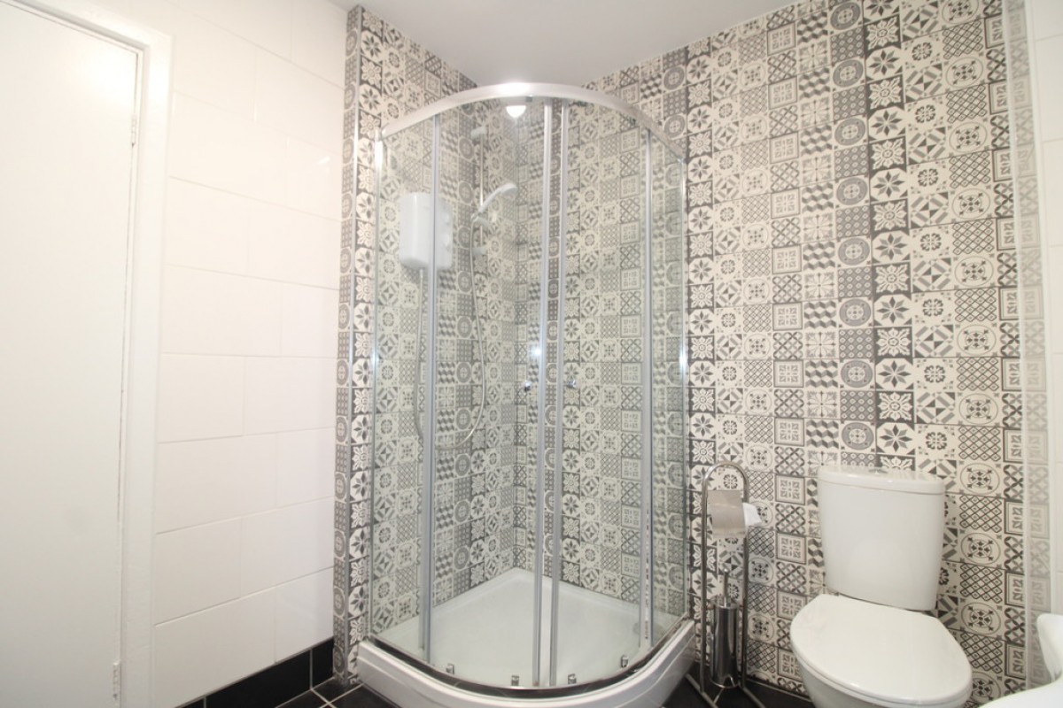 Aston Avenue, Lenton Abbey