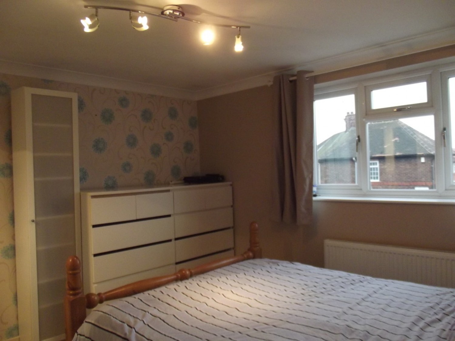 3 bedroom House for Letting Markham Street, Newstead Village