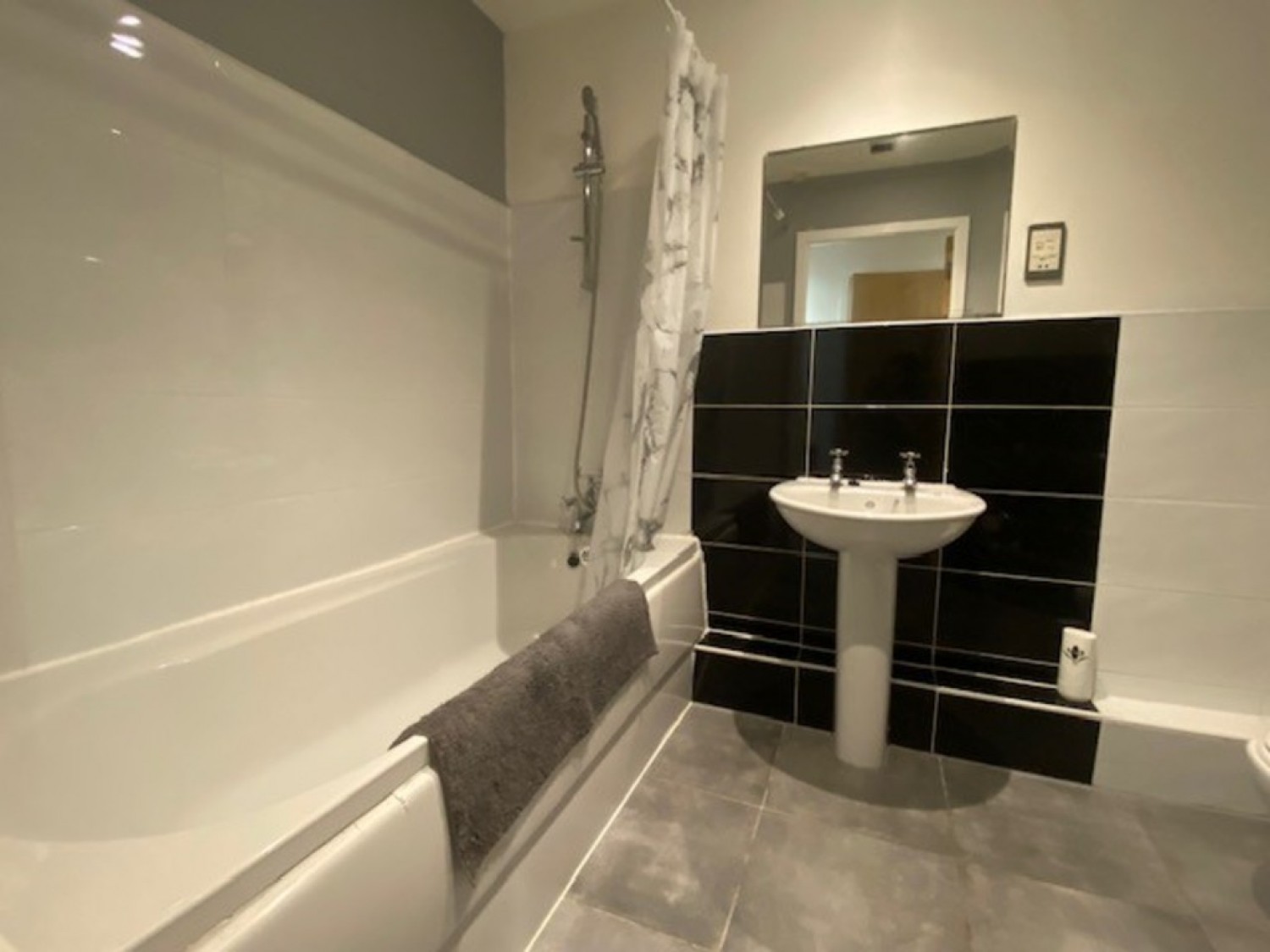 2 bedroom Flat for Letting Lexington Place, The Lace Market