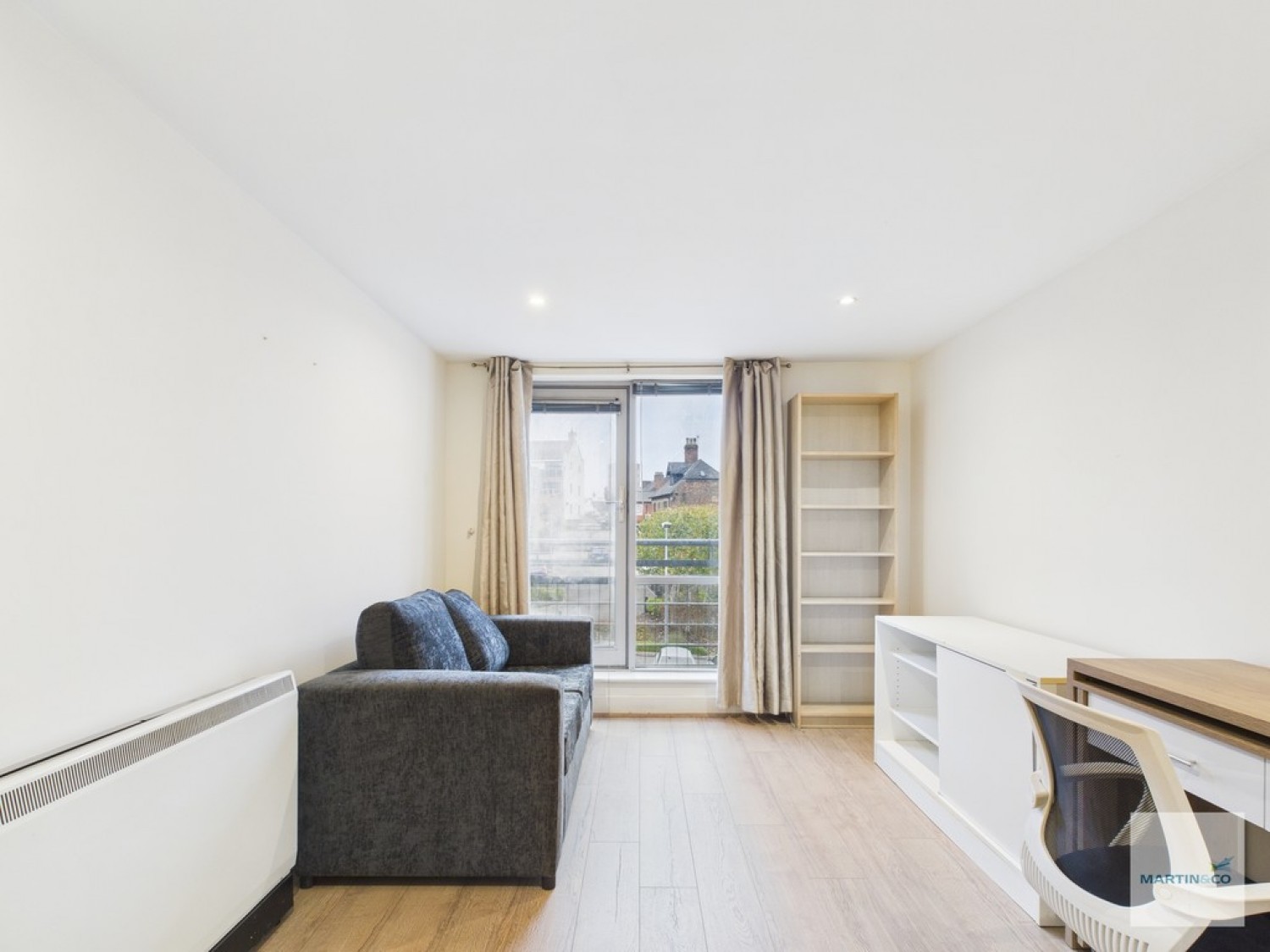 Ropewalk Court, Upper College Street