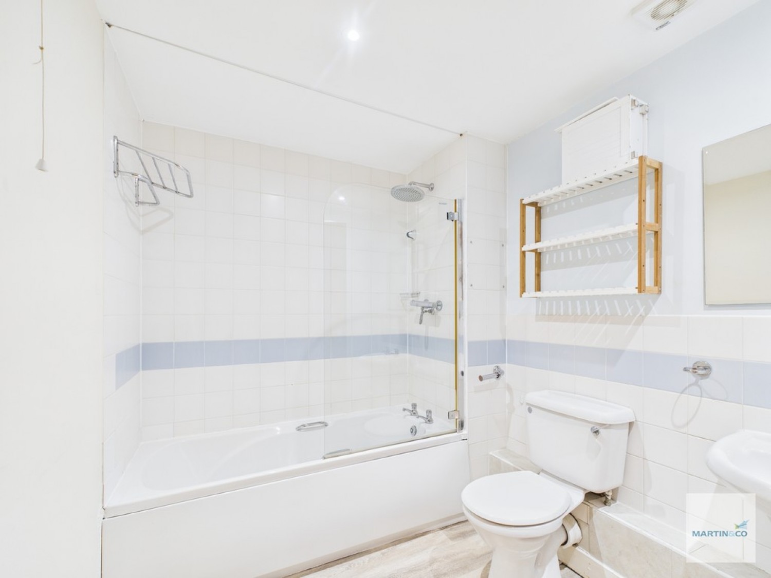 Ropewalk Court, Upper College Street