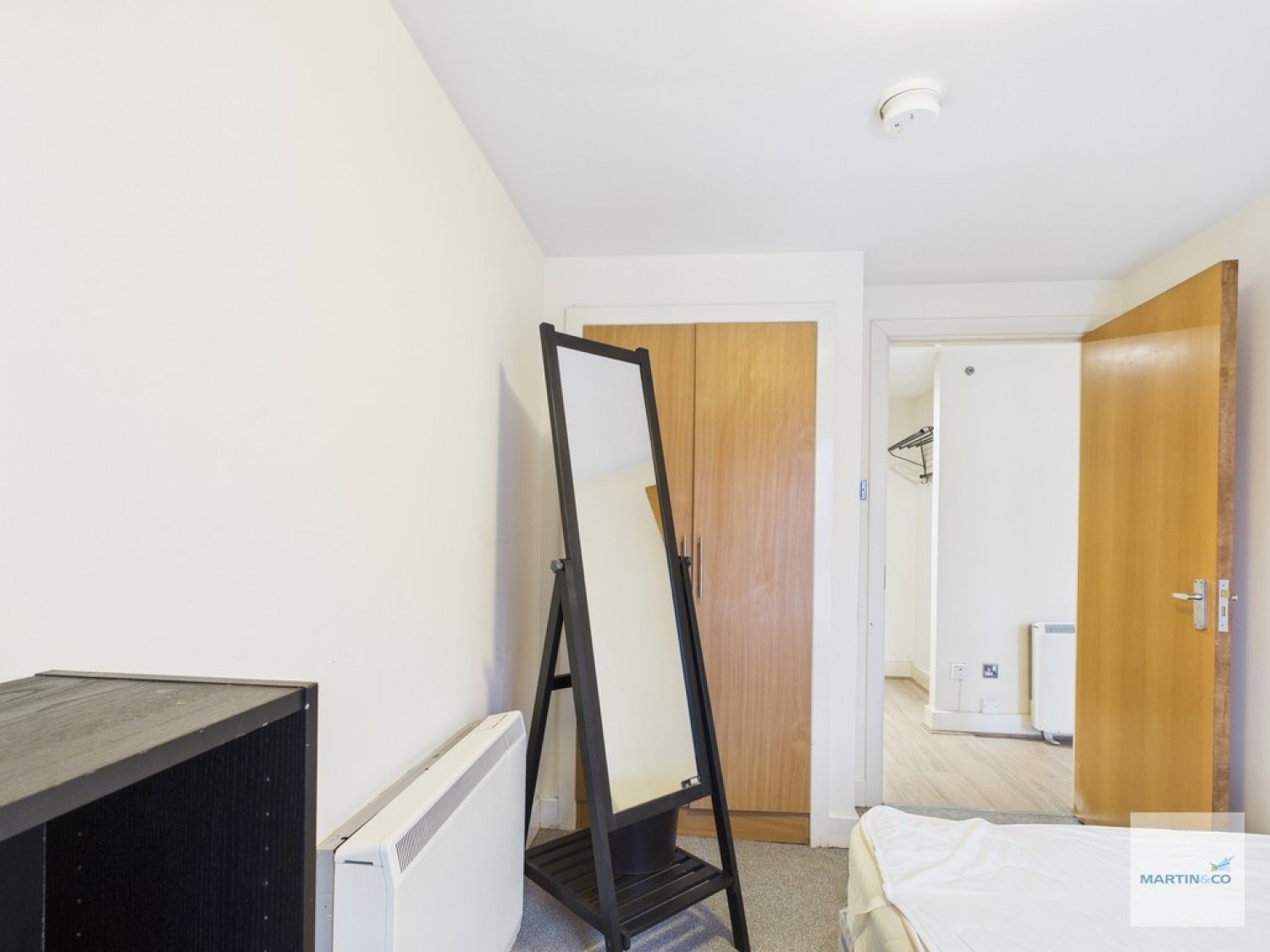 Ropewalk Court, Upper College Street