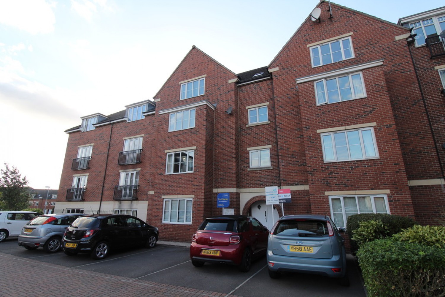 2 bedroom Flat for Letting Jasmin House, Arnold