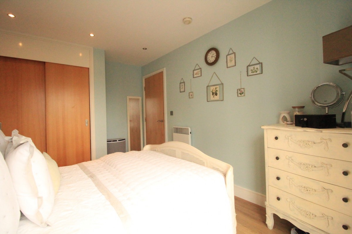 Northwest, Talbot Street