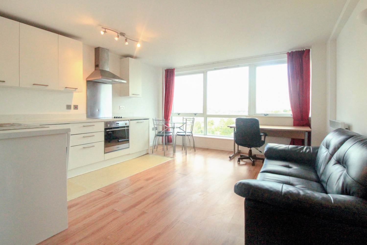 Marco Island, Huntingdon Street