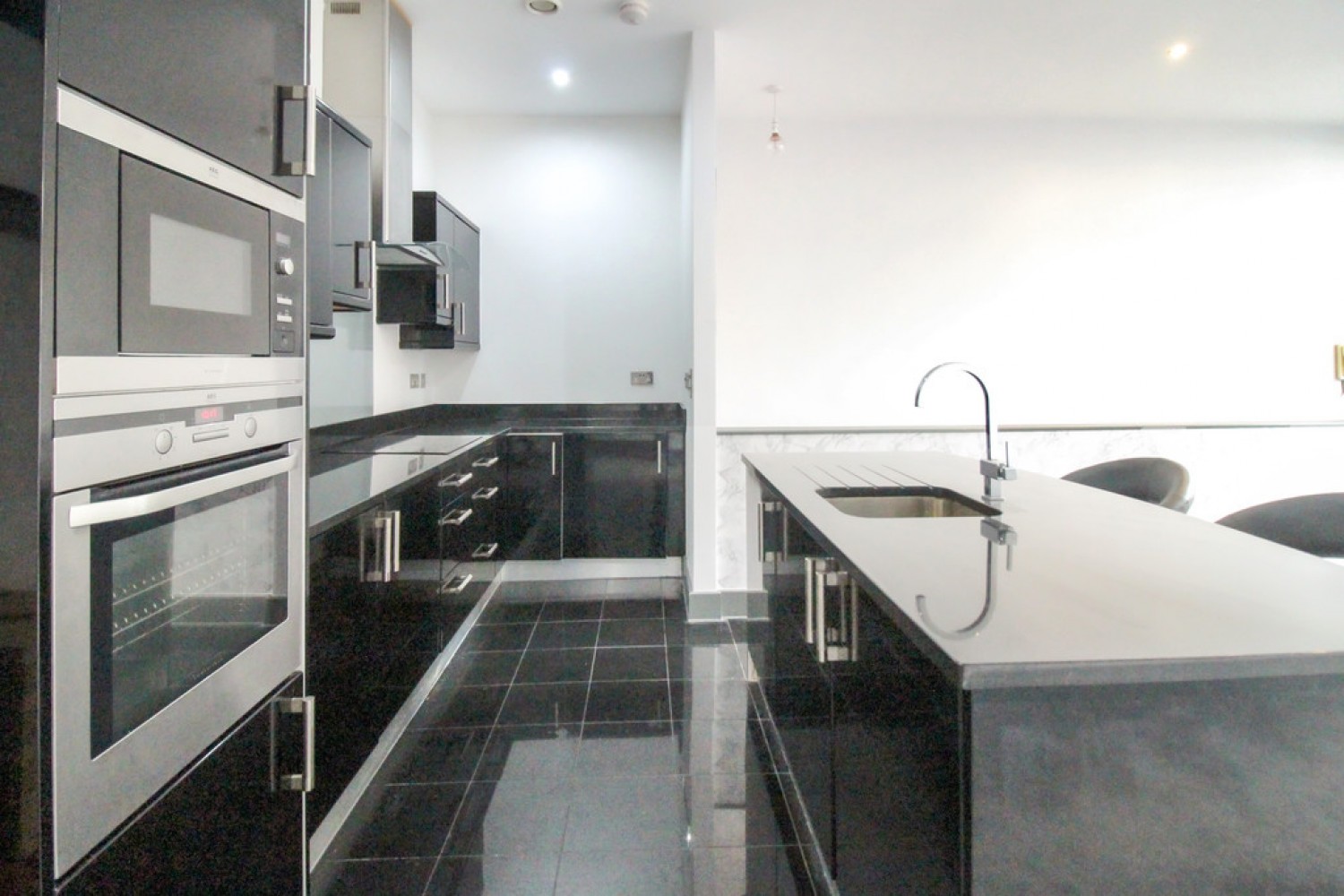 2 bedroom Flat for Sale The Axis, Wollaton Street, Nottingham