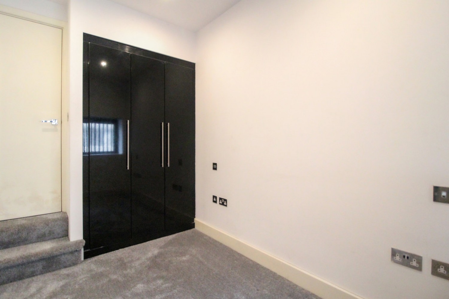 2 bedroom Flat for Sale The Axis, Wollaton Street, Nottingham