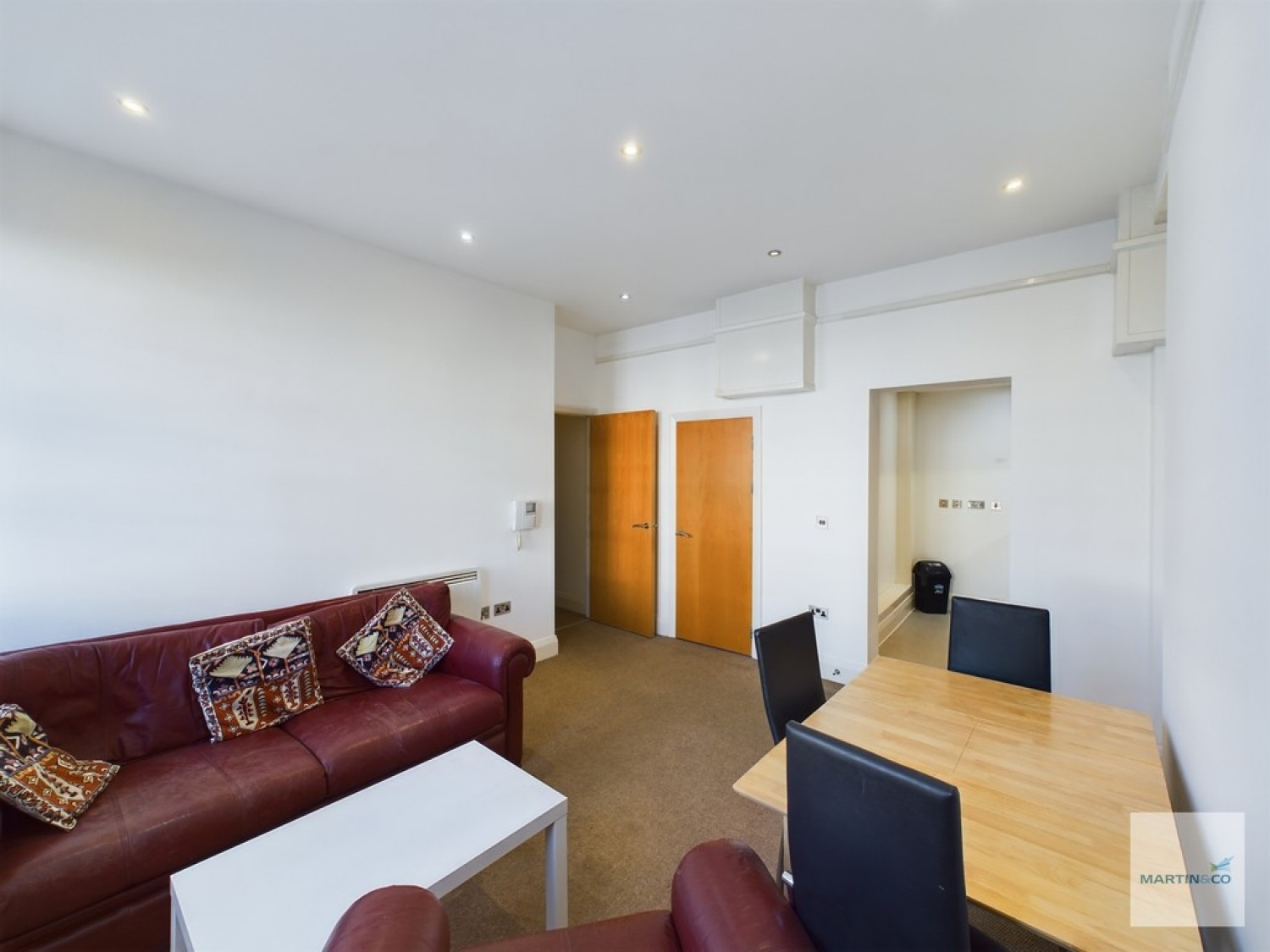 2 bedroom Flat in Enfield House, 18 Low Pavement