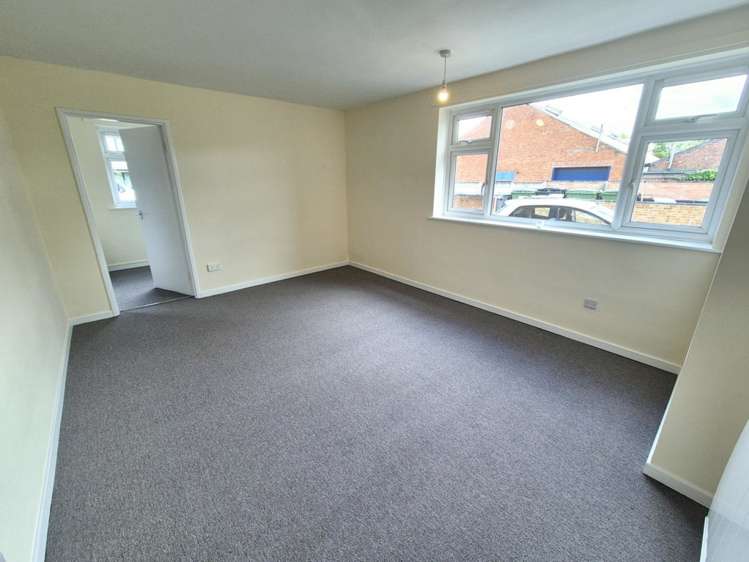 2 bedroom Flat for Letting Kirk Close, Chilwell