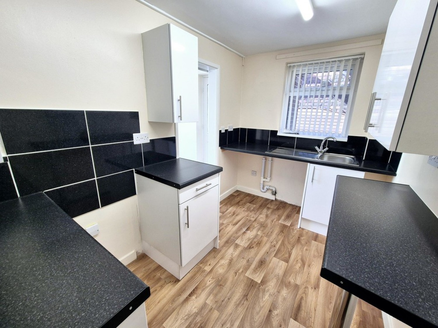 1 bedroom Flat for Letting Chilwell, Nottingham