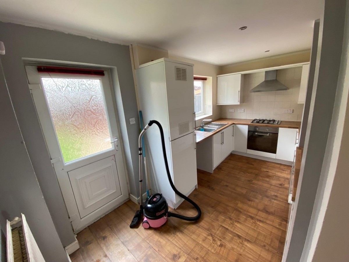 Robbie Burns Road, Arnold