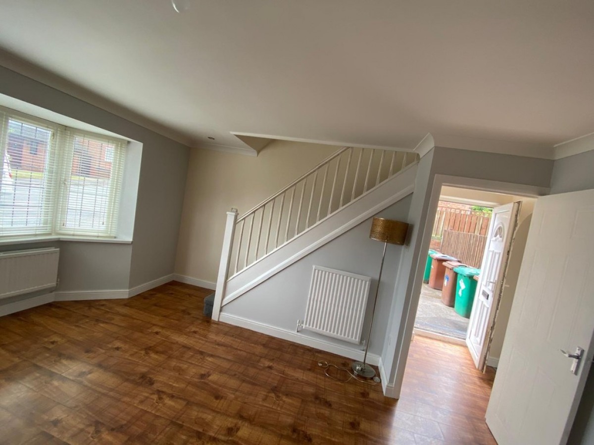 Robbie Burns Road, Arnold