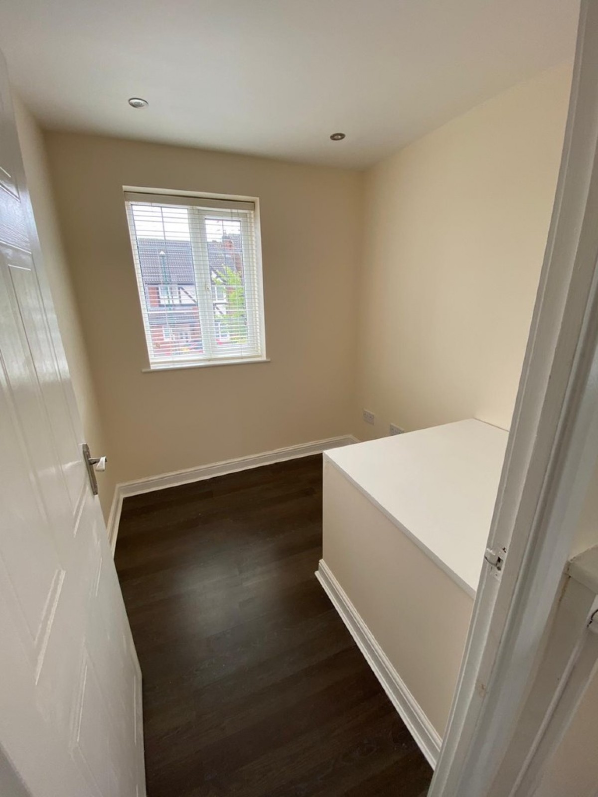 Robbie Burns Road, Arnold