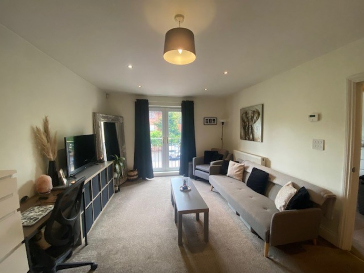 Villers Road , Woodthorpe