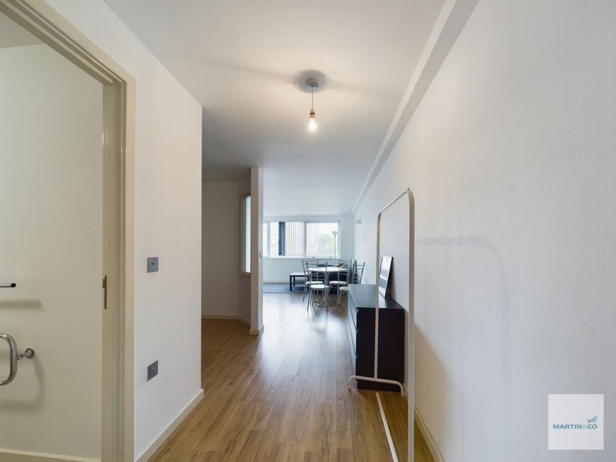 Marco Island, Huntingdon Street