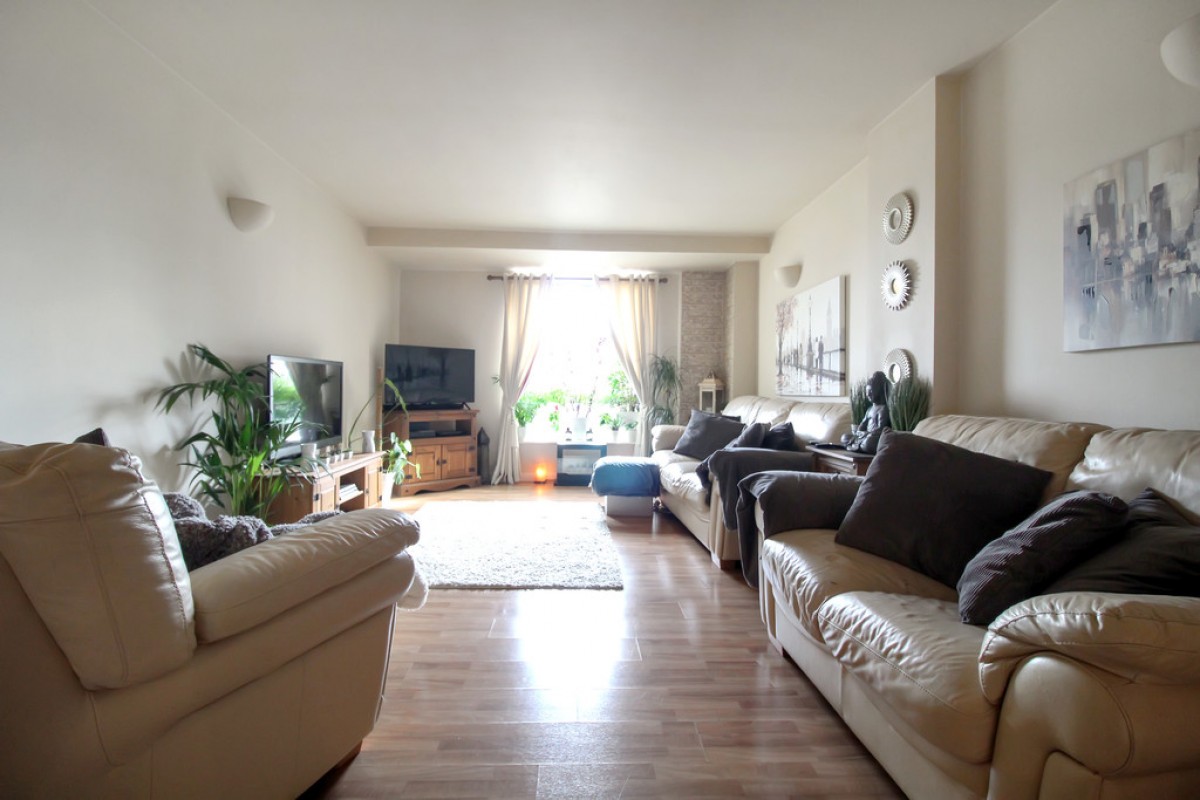 The Hicking Building, Queens Road