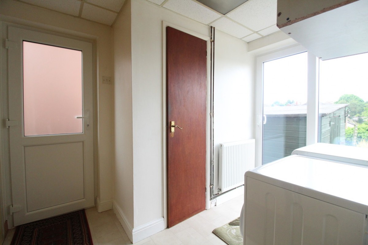 Revelstoke Way, Rise Park