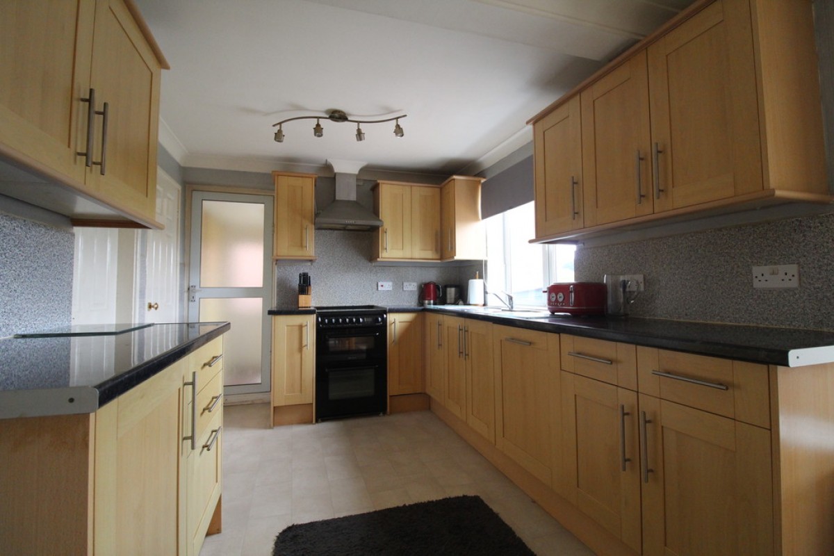 Revelstoke Way, Rise Park