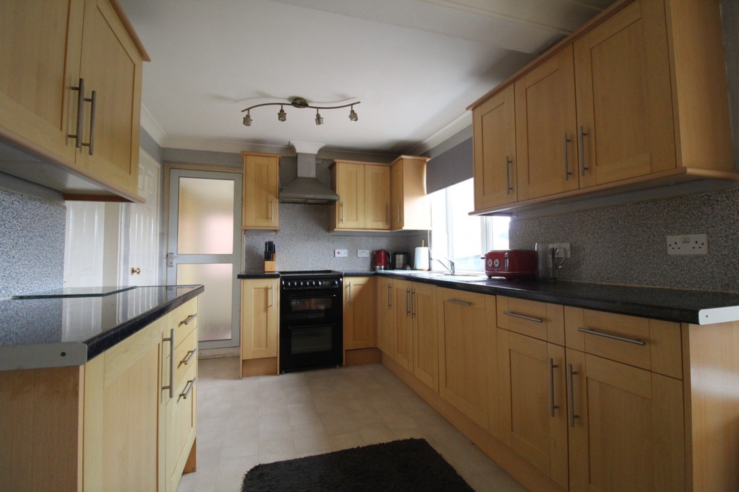 Revelstoke Way, Rise Park