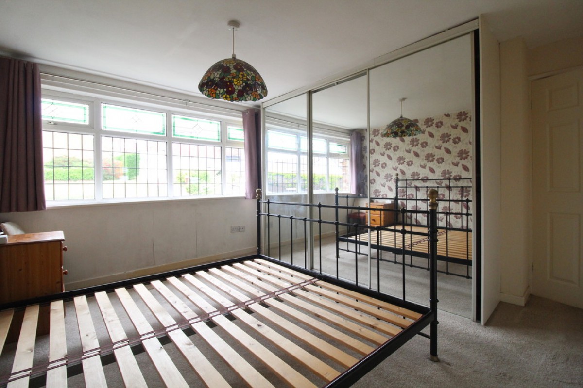 Revelstoke Way, Rise Park